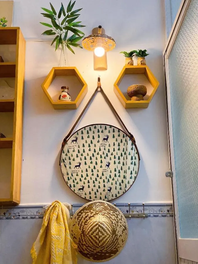 Maneki Neko Homestay - Nha Rieng Binh Yen, Am Cung Ho-Chi-Minh-Stadt 0*,  Vietnam